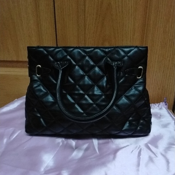 Studio Badgley Mischka Chic Black Quilted Satchel - Picture 4 of 8